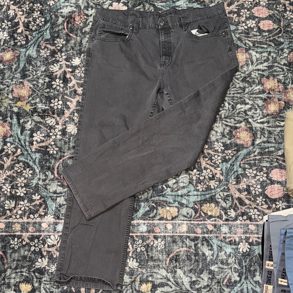Classic Black Men's Jeans